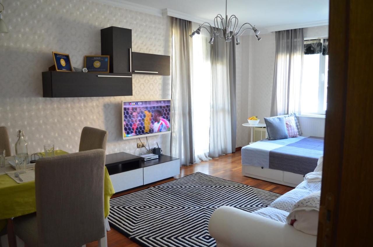 Apartment 3 In Complex Splendid 산콘스탄틴앤헬레나 외부 사진