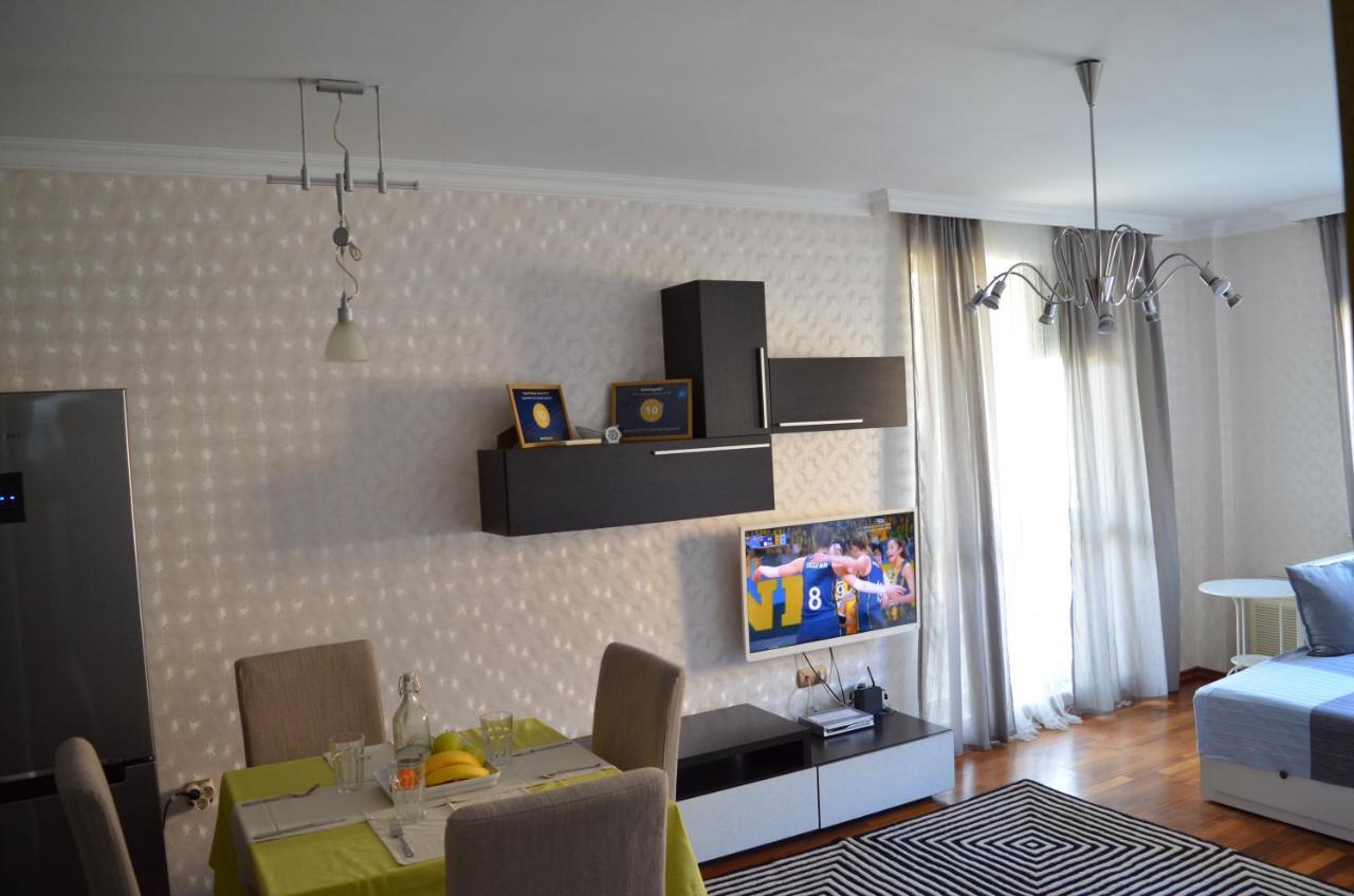 Apartment 3 In Complex Splendid 산콘스탄틴앤헬레나 외부 사진